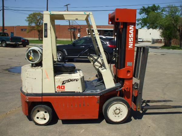 Used nissan forklifts dallas #5